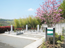 公園タイプの神道墓地