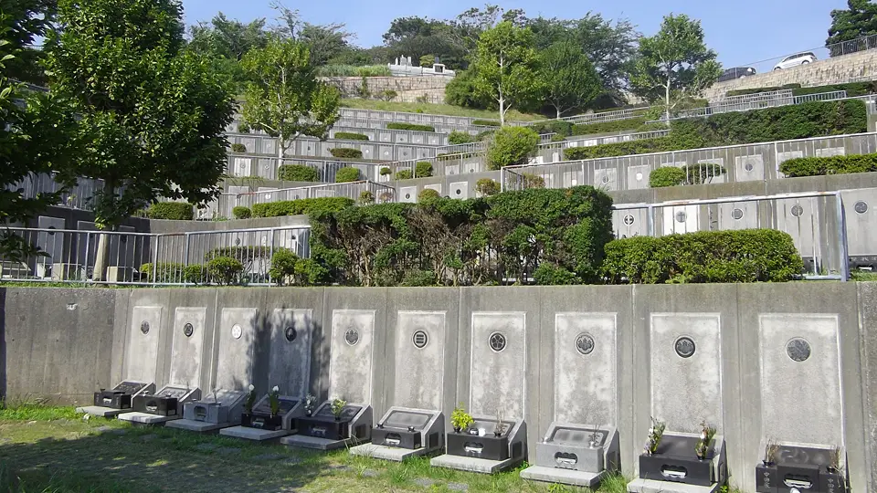 壁面式納骨施設