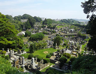 横浜市営日野公園墓地