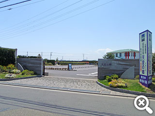 座間霊園天空の郷正門の写真