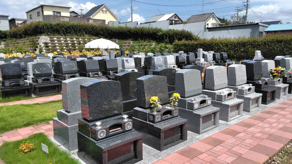 なごみの丘霊園 墓域風景
