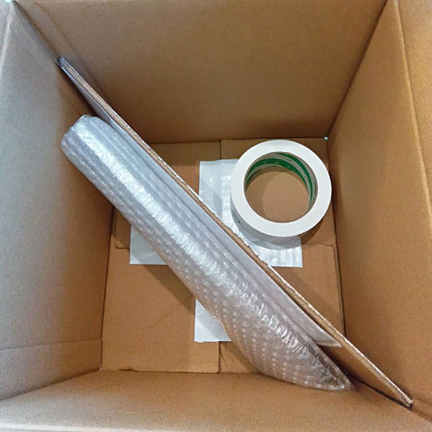 キットの箱の中