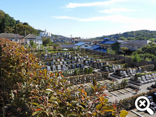 たきやま台墓苑の墓域風景写真