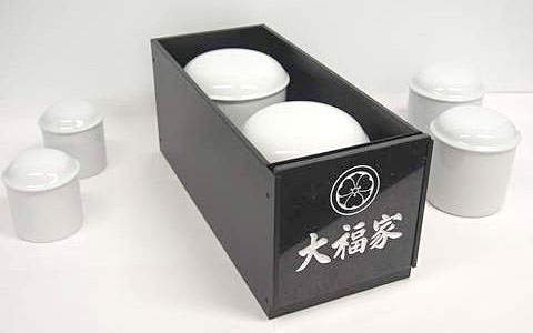 遺骨収蔵厨子